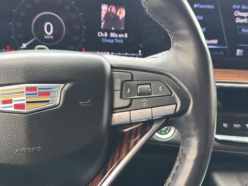 Used 2023 Cadillac Escalade Premium Luxury RWD image 21