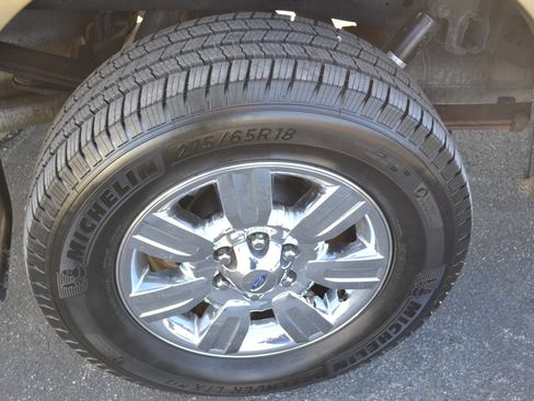 Used 2011 Ford F150 Lariat w/ Lariat Chrome Pkg image 45