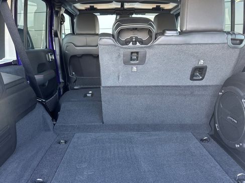 New 2026 Jeep Wrangler Unlimited Rubicon image 18