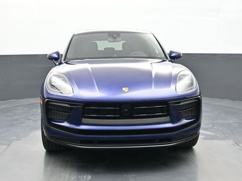 Certified 2025 Porsche Macan S AWD/4WD image 26