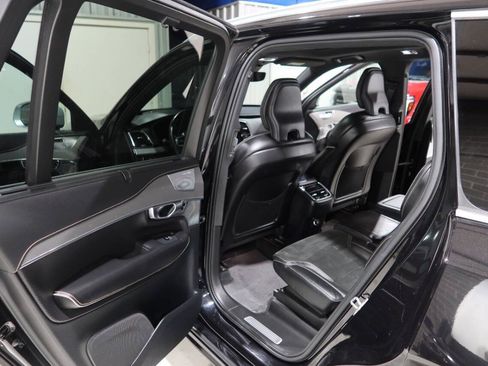 Used 2019 Volvo XC90 T6 R-Design w/ Protection Package Premier AWD/4WD image 18
