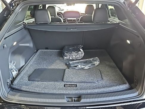 New 2026 Volkswagen Atlas Cross Sport SEL image 19