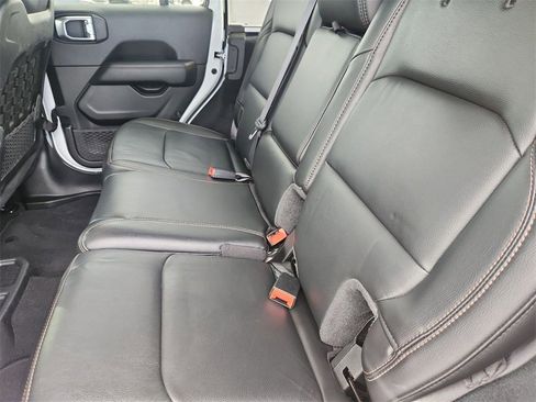 Used 2022 Jeep Wrangler Unlimited Rubicon w/ Trailer Tow Package image 25