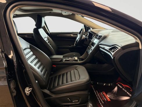 Used 2020 Ford Fusion SEL FWD image 20