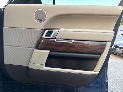 Used 2016 Land Rover Range Rover Supercharged image 34