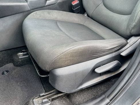 Used 2020 Toyota RAV4 LE w/ Carpet Mat Package FWD image 21