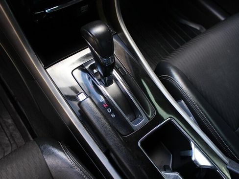 Used 2016 Honda Accord Sport image 12