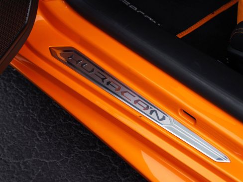 Used 2016 Lamborghini Huracan LP 610-4 AWD/4WD image 37