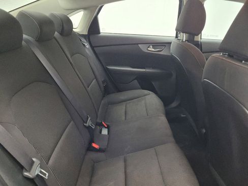 Used 2020 Kia Forte LXS FWD image 19