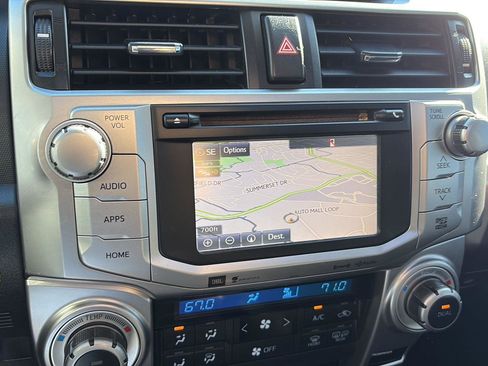 Used 2016 Toyota 4Runner Limited image 22