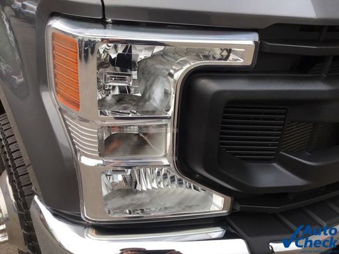 Used 2022 Ford F350 XL w/ Power Equipment Group AWD/4WD image 22