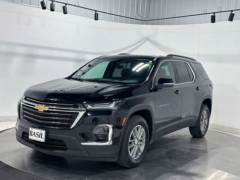 Used 2023 Chevrolet Traverse LT AWD/4WD image 8