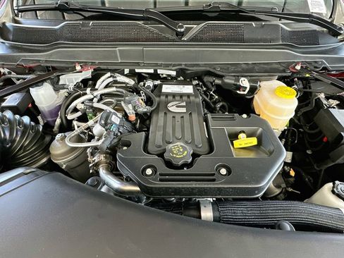 New 2027 RAM 3500 Big Horn AWD/4WD image 17