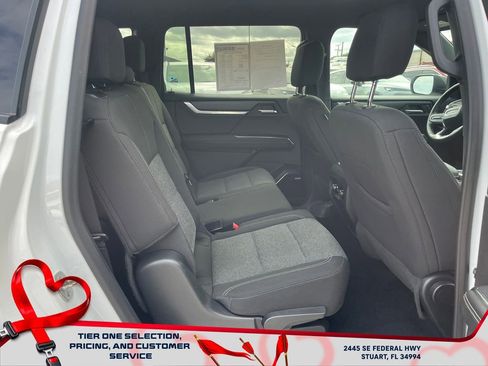 Certified 2025 GMC Acadia Elevation image 16