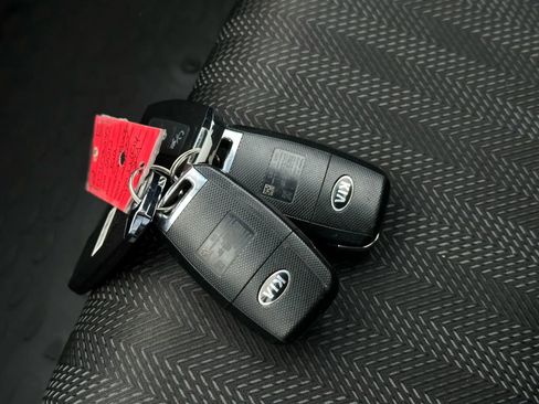 Used 2017 Kia Sportage LX image 31