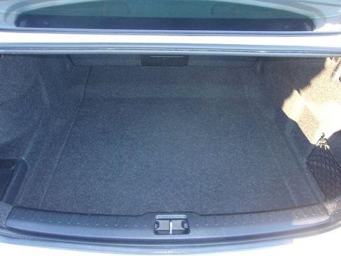 Used 2022 Volvo S60 B5 Momentum image 15