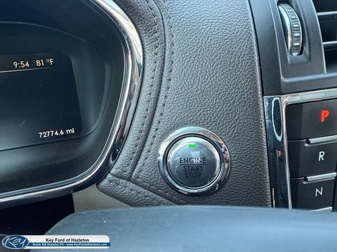 Used 2018 Lincoln Continental Premiere AWD/4WD image 30