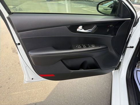 Used 2022 Kia Forte GT-Line w/ GT-Line Premium Package image 25