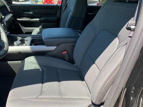 New 2026 RAM 1500 Express AWD/4WD image 11