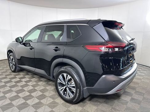 Used 2023 Nissan Rogue SV w/ SV Premium B Package image 5