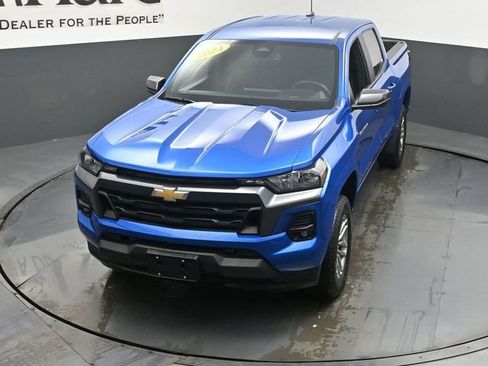 Used 2024 Chevrolet Colorado LT w/ LT Convenience Package II image 53