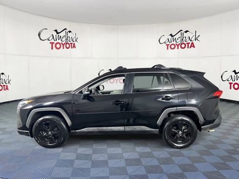 Used 2022 Toyota RAV4 XLE image 4