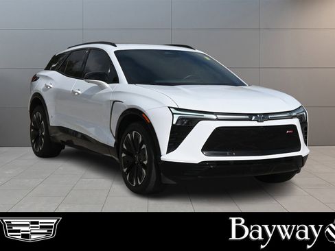 Used 2024 Chevrolet Blazer EV RS image 3