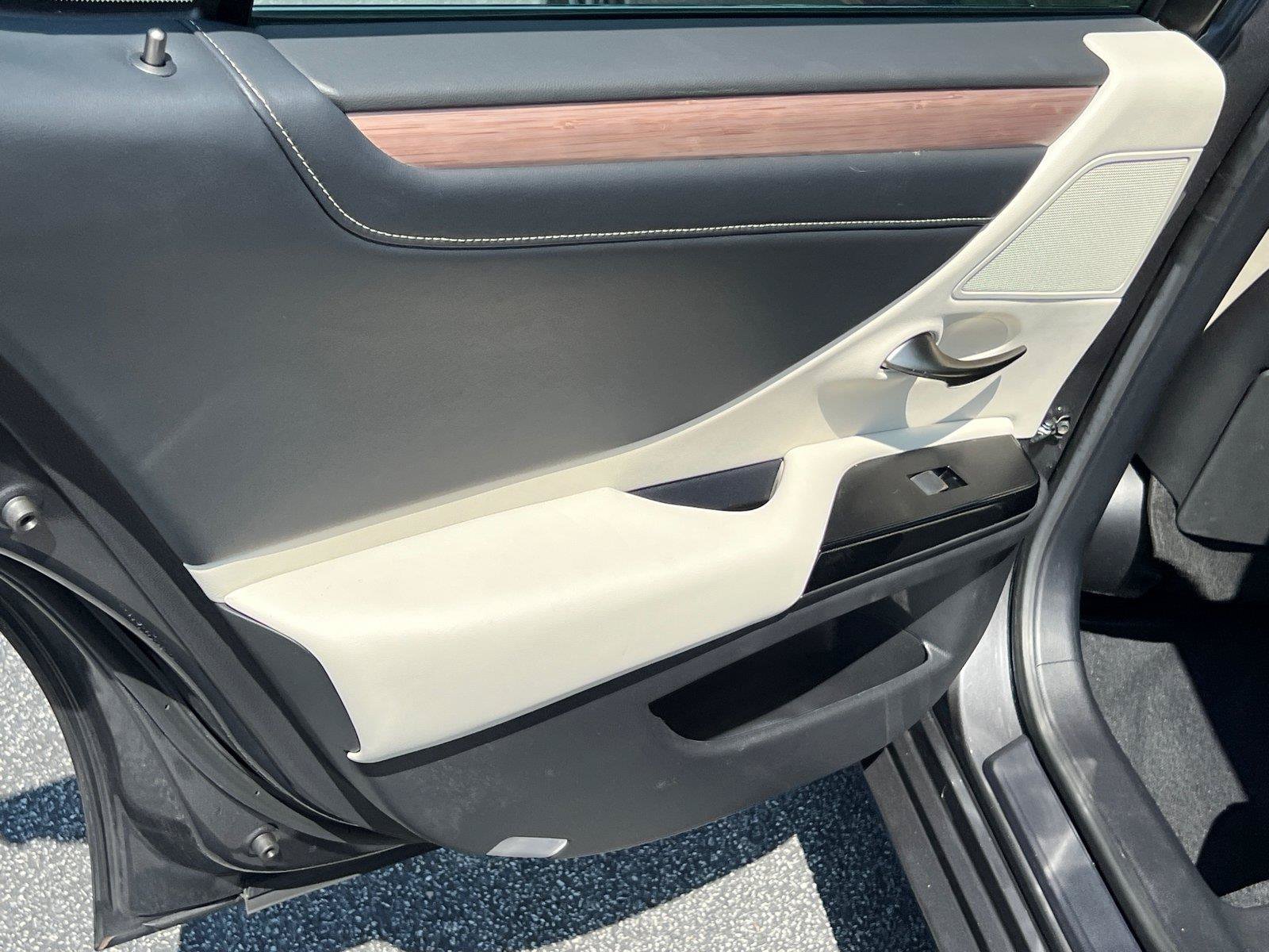 Certified 2025 Lexus ES 350 w/ Premium Package FWD image 22