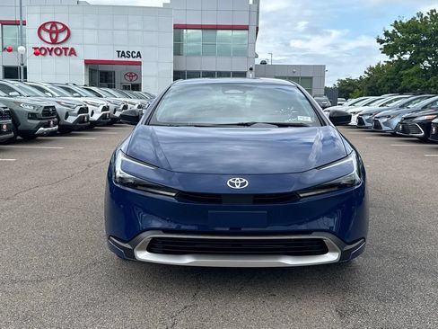 New 2026 Toyota Prius Plug-In Hybrid FWD image 2