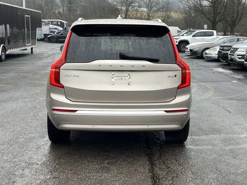 Used 2024 Volvo XC90 B6 Plus image 4