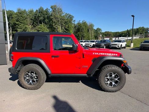 Used 2021 Jeep Wrangler Rubicon w/ Cold Weather Group AWD/4WD image 5