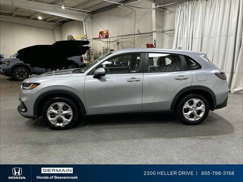 Used 2023 Honda HR-V LX image 5