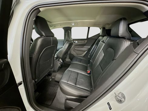 Used 2023 Volvo XC40 B5 Plus w/ Protection Package image 30