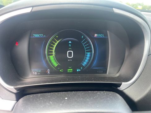 Used 2017 Chevrolet Volt LT FWD image 13