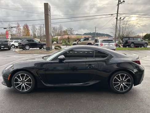 Used 2022 Toyota GR86 image 8