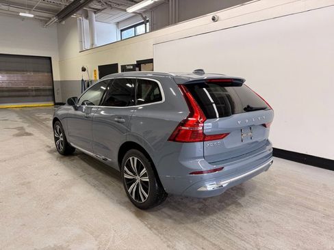 Used 2023 Volvo XC60 B5 Plus image 3