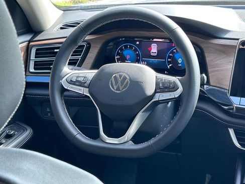 New 2026 Volkswagen Atlas SE FWD image 14