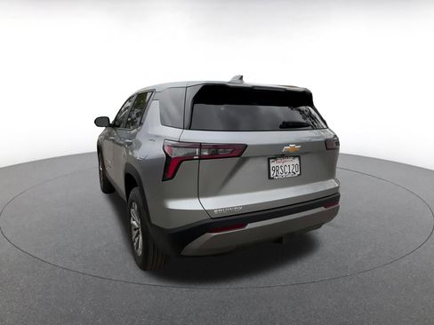 Used 2025 Chevrolet Equinox LT image 11