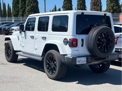 Used 2021 Jeep Wrangler Unlimited Sahara w/ Cold Weather Group AWD/4WD image 6