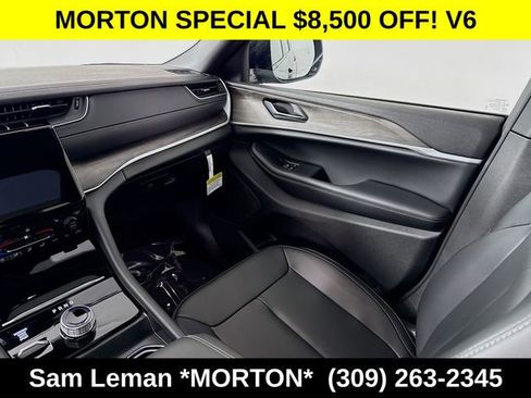New 2025 Jeep Grand Cherokee Limited w/ Black Appearance Package AWD/4WD image 24