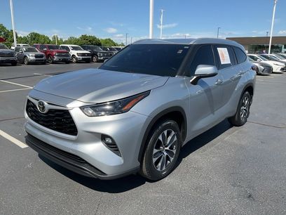 Used 2022 Toyota Highlander XLE