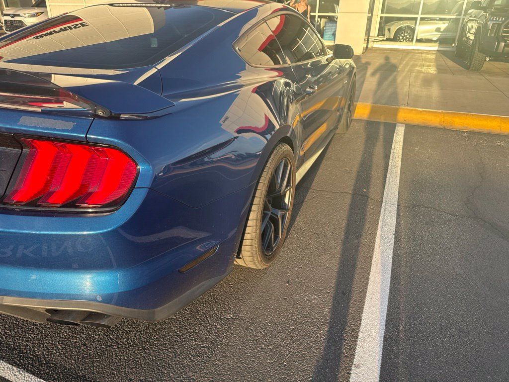 Used 2022 Ford Mustang GT Premium w/ GT Performance Package RWD image 4