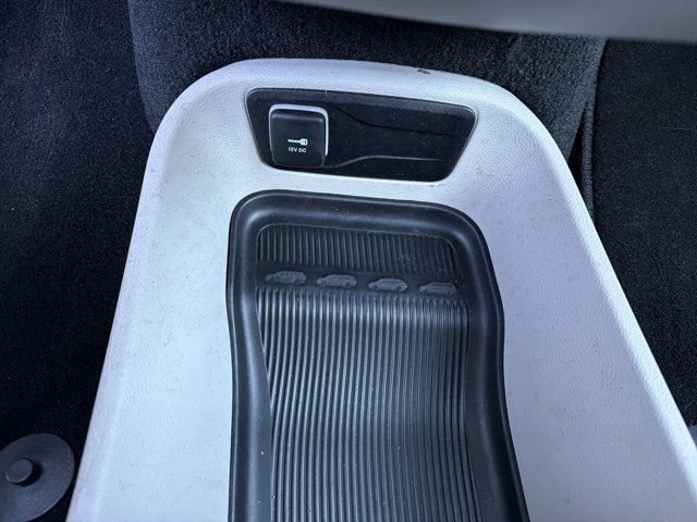 Used 2024 Chrysler Pacifica Touring-L FWD image 24