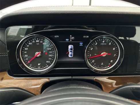 Used 2018 Mercedes-Benz E 300 4MATIC image 27