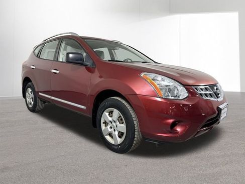 Used 2014 Nissan Rogue S w/ Convenience Package image 3