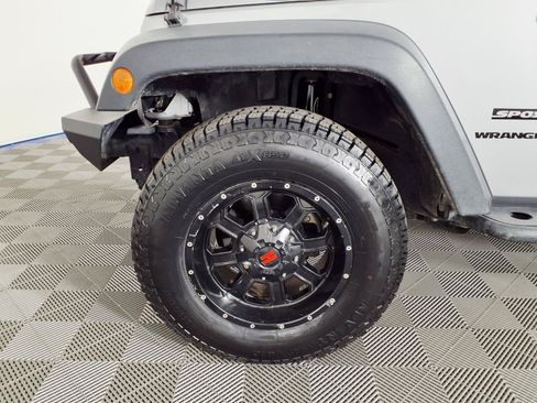 Used 2015 Jeep Wrangler Sport w/ Quick Order Package 24S AWD/4WD image 7