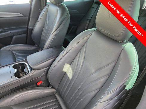 Used 2024 Maserati Grecale GT image 11