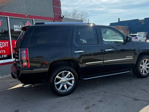 Used 2013 GMC Yukon Denali AWD/4WD image 4