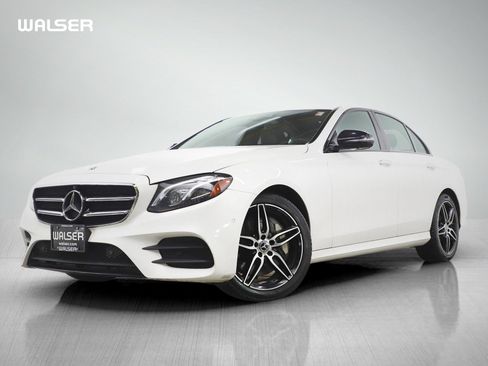 Used 2019 Mercedes-Benz E 300 4MATIC image 1