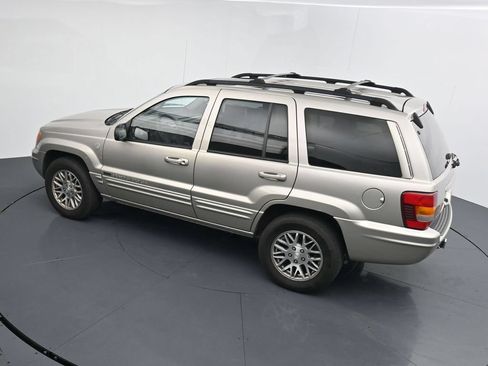Used 2004 Jeep Grand Cherokee Limited w/ Trailer Tow Group IV AWD/4WD image 13